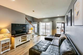 2 Mi to Market Sq! Row House with Dedicated Office - 6