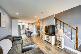 2 Mi to Market Sq! Row House with Dedicated Office - 5