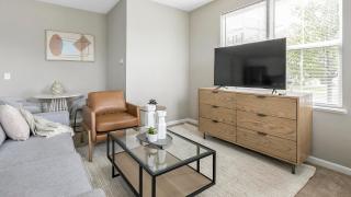 Landing Apartments - The Green - 9