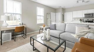 Landing Apartments - The Green - 8