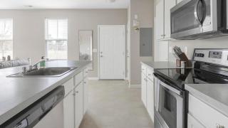 Landing Apartments - The Green - 4