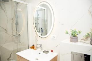 Downtown's five-star excitement - 5