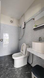 Sarin Guesthouse สาริน - 8