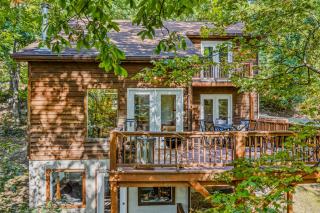 Almost Heaven - Grill, 2 King Beds, Wifi, Deck, Pool Access, Hiking, Wood Stove, Family Friendly - 9