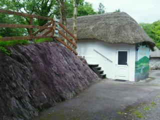 Thatched 2persons Cottage - 5
