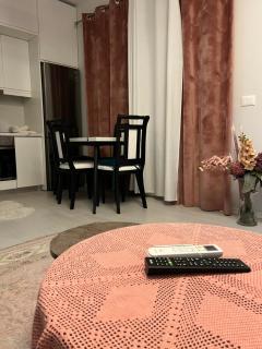 Cozy Residential Apartment - 7