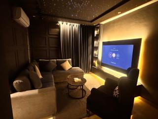 1BHK Starlight Apartment Zameen Aurum Gulberg - 2