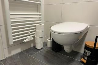 Cozy City Center Designer Apartment for 10 People - 5