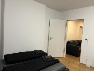 Cozy City Center Designer Apartment for 10 People - 9