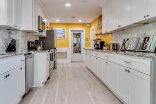 Heated Pool! Coastal Retreat Cocoa Beach - 2