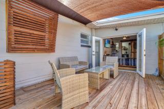 Peaceful Lake View Retreat Near Parks 10 Minutes to Downtown - 7