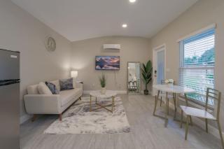 Private Studio near parks and Downtown - Orlando - 9