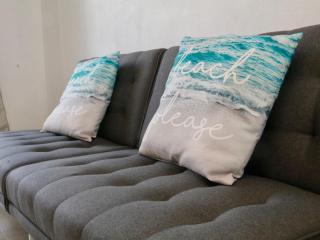 PURA VIDA AIRPORT STAY FREE SHUTTLe - 4