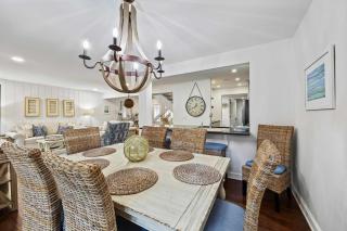 Heart of Sea Pines Coastal Villa Getaway - 2