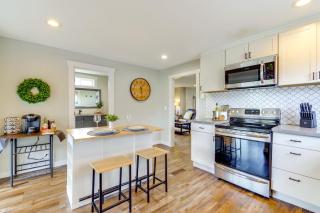 1 Mi to Historic Dtwn Dog-Friendly Everett Home! - 7