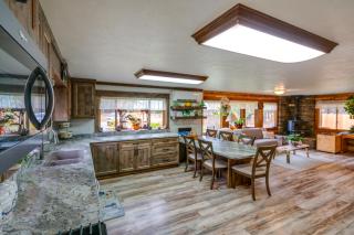 Libby Home with Mountain Views Gazebo and Fire Pit! - 5