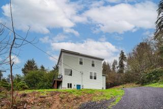 4 Blocks to Riverwalk Updated Astoria Studio - 7