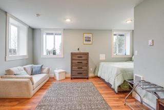 4 Blocks to Riverwalk Updated Astoria Studio - 4