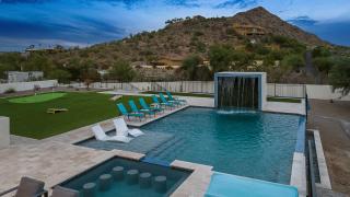 Luxury Manor with Pool, Spa, Pickleball, Views, Golf - 7