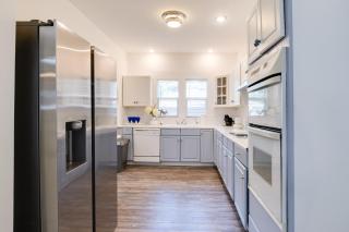 Near Family Fun! Centrally Located Indy Charmer - 2