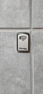 Modern Industrial Artsy Apt Remodel Secure - 7