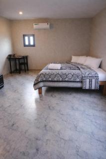 Villa Kaba Hippodrome Électricité solaire 24h24 - 8