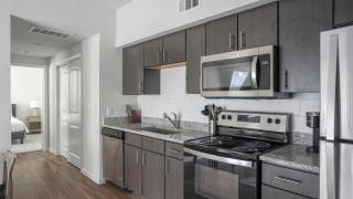 Landing Apartments - Oxford at Santa Clara - 5