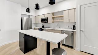 Landing Apartments - The DeWitt - 5