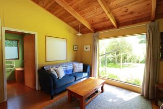 Kakariki Bach - Family Haven - 6