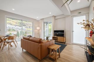 Modern Flat Just Steps From Shore - 6