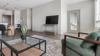 Landing Apartments - Cortona at Forest Park - 8