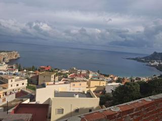 Moroccan-style apartment mountain and coastal view - 2