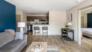 Landing Apartments - Reserve at Research Park - 5