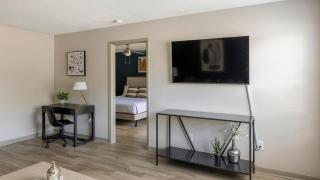 Landing Apartments - Reserve at Research Park - 3