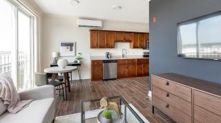 Landing Apartments - Carson Street Towers - 7