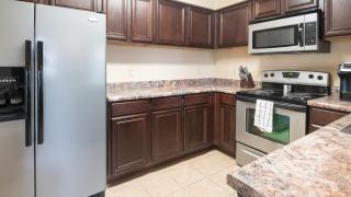 Landing Apartments - Park at Mission Hills - 3