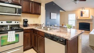 Landing Apartments - Park at Mission Hills - 2