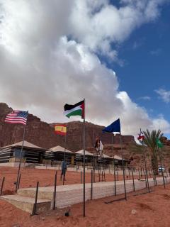 Wadi Rum Desert Island Camp - 4