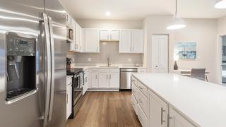 Landing Apartments - Willow Glen Lofts - 7