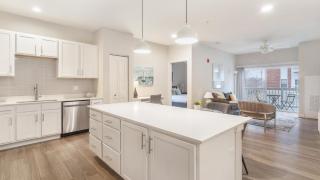 Landing Apartments - Willow Glen Lofts - 6