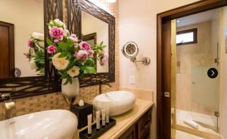 Pinnacle Resorts at Zona Romantica - 9