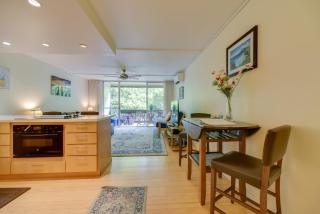 Comfy Tropical Condo with Pool - Walk to Beach! - 2