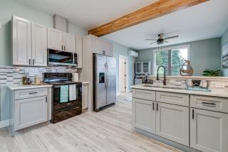 Astoria Home Base with River Views, 3 Mi to Dtwn! - 8