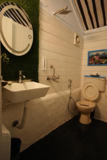 Beachouse Beachfront Cottages And Suites - 7