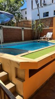 Casa con piscina en el centro - 2