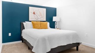 Landing Apartments - Avondale Hills - 1