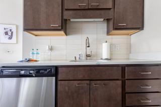 Landing Apartments - Synergy at the Mayfair Collection - 7