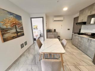 Executive Apartment on Balboa Avenue - 7