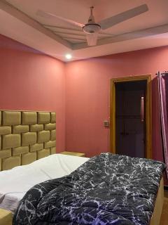 Central View Hotel - 1