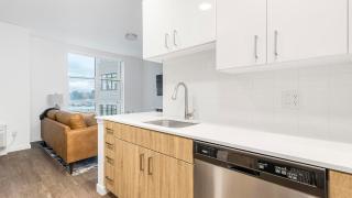 Landing Apartments - Harbor Sky - 4